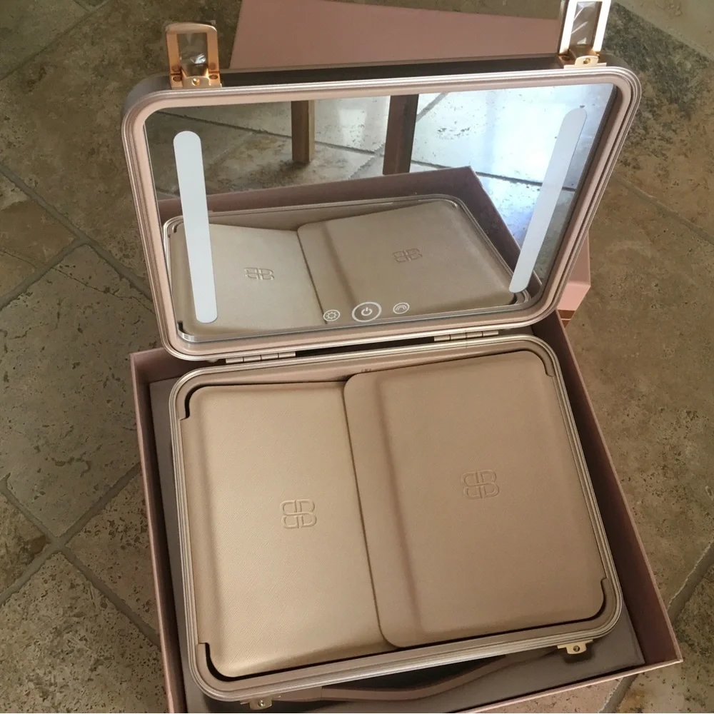 Beautifect Box nude portable illuminated makeup vanity case